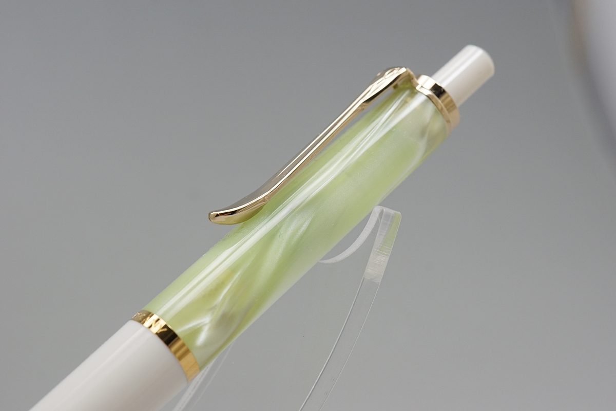 ペリカン K200 パステルグリーン ボールペン – 古美術と筆記具 粋右